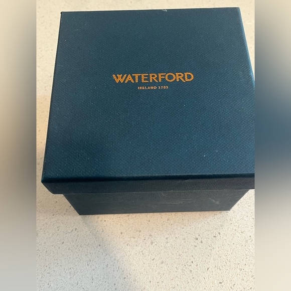 Waterford-Lismore Square Ring Holder - Picture 11 of 11